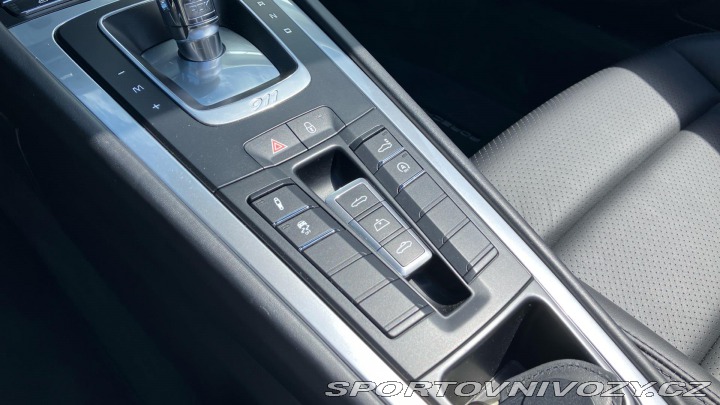 Porsche 911 Carrera Cabriolet 2017