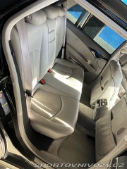 Mercedes-Benz E 2005