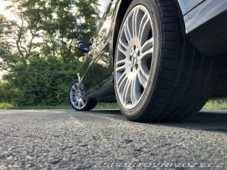 Mercedes-Benz E 2005