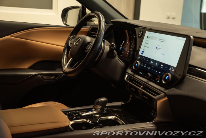 Lexus Ostatní modely RX 450h plus Executive+ 5let/160tkm zá 2023