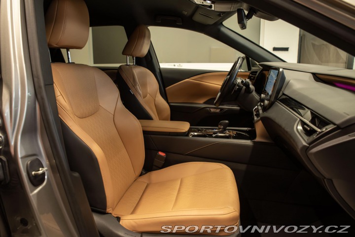 Lexus Ostatní modely RX 450h plus Executive+ 5let/160tkm zá 2023