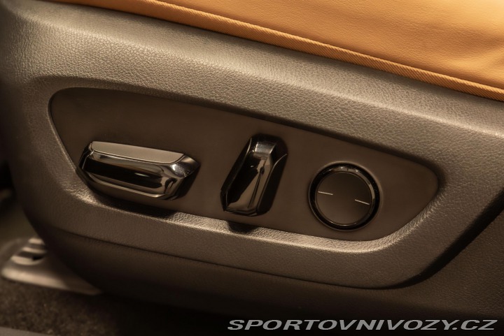 Lexus Ostatní modely RX 450h plus Executive+ 5let/160tkm zá 2023