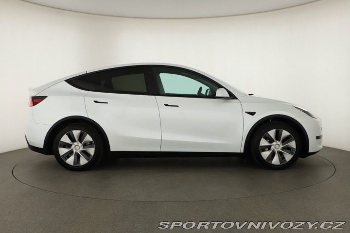 Tesla Model Y . RWD LFP 60kWh 2023