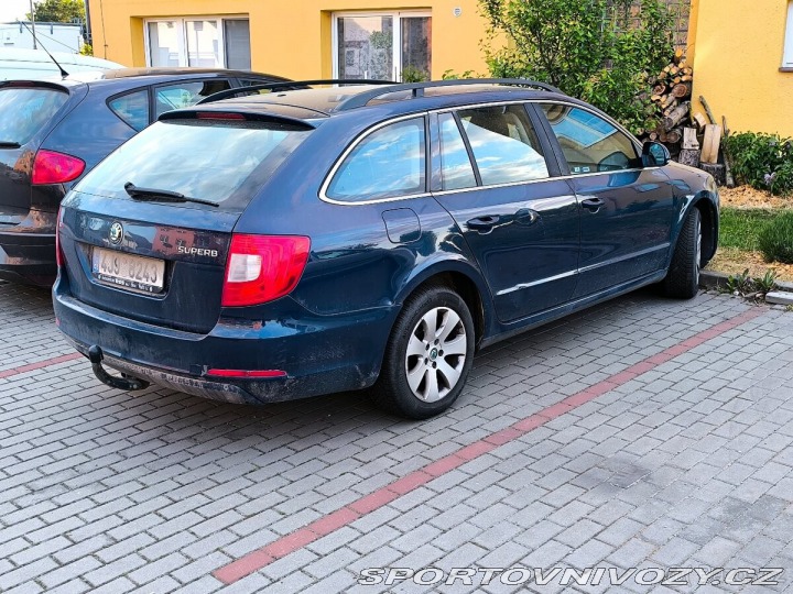 Škoda Superb 2,0 2 125 kw 2011