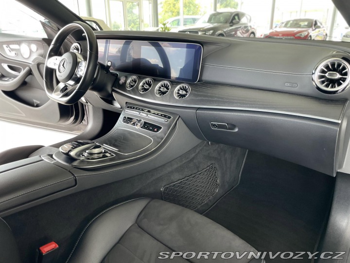 Mercedes-Benz E 300d AMG*KeyLess*Burmeste 2020