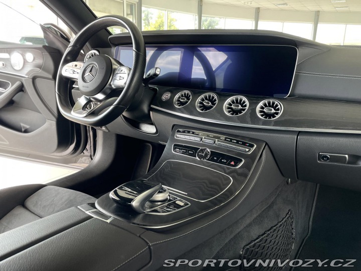 Mercedes-Benz E 300d AMG*KeyLess*Burmeste 2020