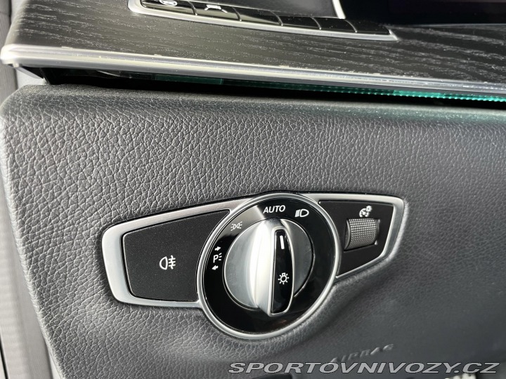 Mercedes-Benz E 300d AMG*KeyLess*Burmeste 2020