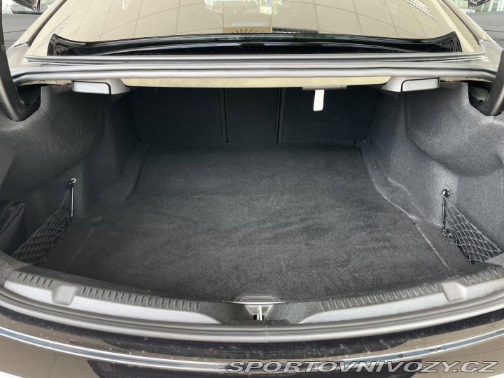 Mercedes-Benz E 300d AMG*KeyLess*Burmeste 2020