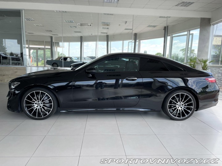 Mercedes-Benz E 300d AMG*KeyLess*Burmeste 2020