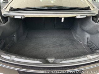 Mercedes-Benz E 300d AMG*KeyLess*Burmeste 2020