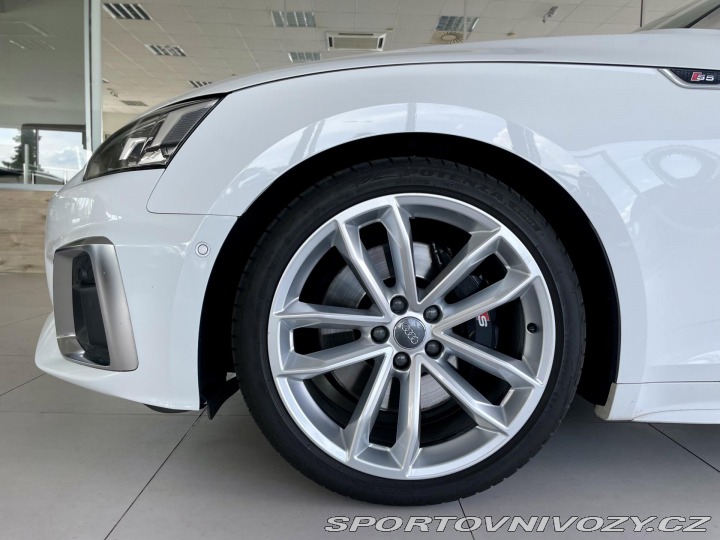 Audi S5 3,0TFSI Q*360Kamery*REZER 2017