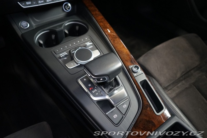 Audi A5 Coupe Kamera ACC Tažné 2017