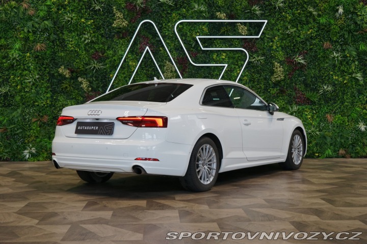 Audi A5 Coupe Kamera ACC Tažné 2017