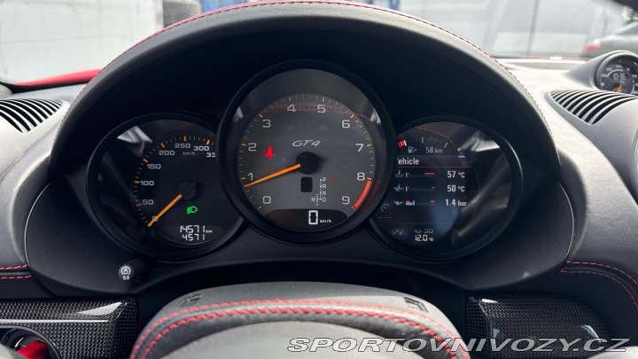Porsche Cayman GT4 2023