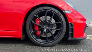 Porsche Cayman GT4 2023
