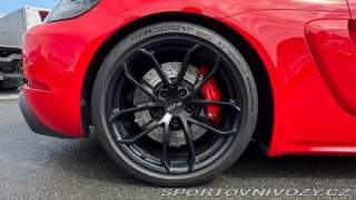 Porsche Cayman GT4 2023