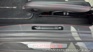 Porsche Cayman GT4 2023