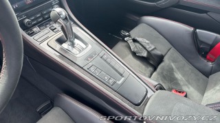 Porsche Cayman GT4 2023