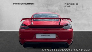 Porsche Cayman GT4 2023