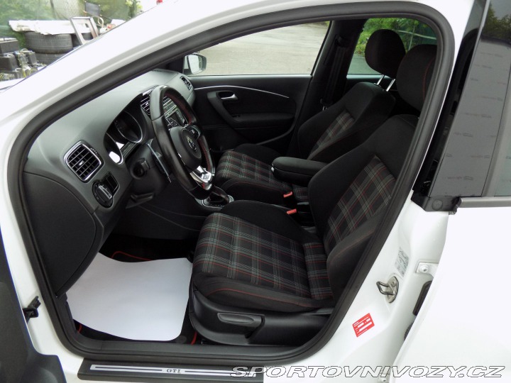 Volkswagen Polo GTI GTI/1.8TSi/DSG/NAVI/Full- 2017
