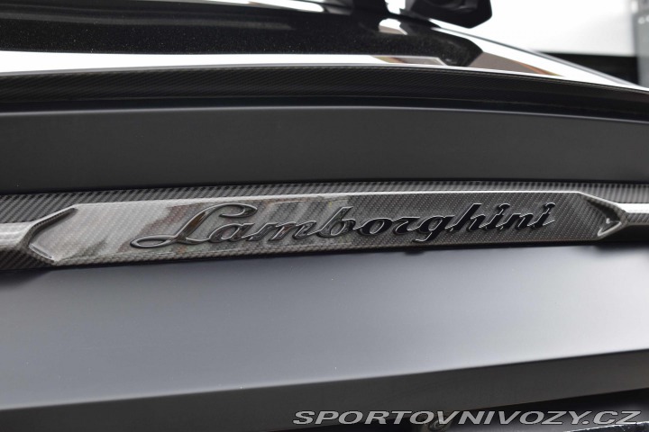 Lamborghini Urus PERFORMANTE!ZÁRUKA*KARON* 2023