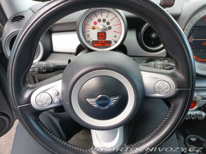 Mini Cooper Cooper 2010