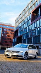 Volkswagen  Passat 2,0   130kw Webasto, Pano
