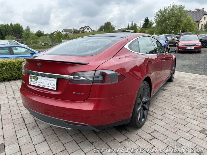 Tesla Model S REZERVOVÁNO, SP85D 4x4 FR 2015