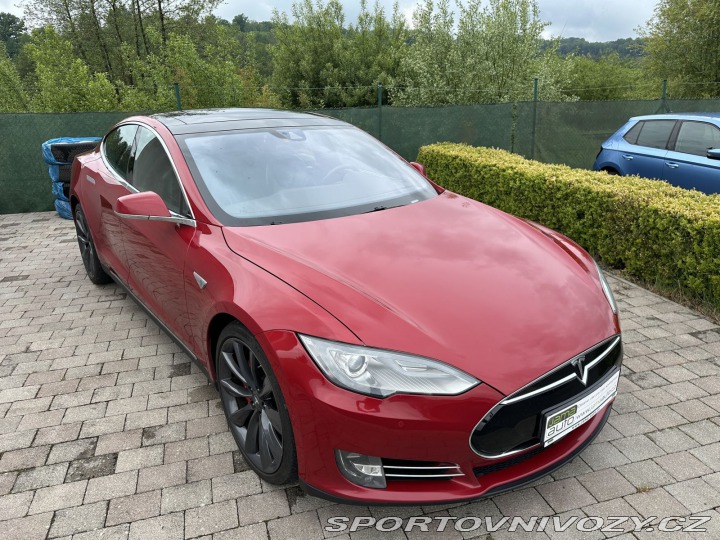 Tesla Model S REZERVOVÁNO, SP85D 4x4 FR 2015