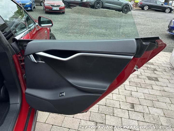 Tesla Model S REZERVOVÁNO, SP85D 4x4 FR 2015