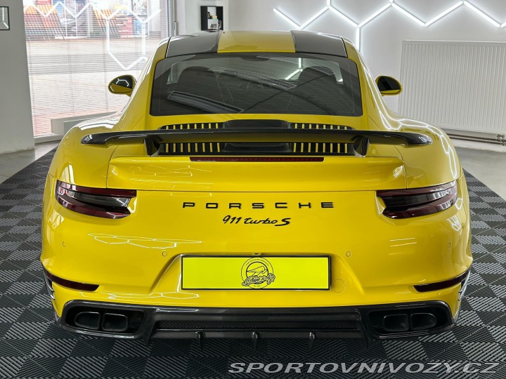 Porsche 911 Turbo s 2015