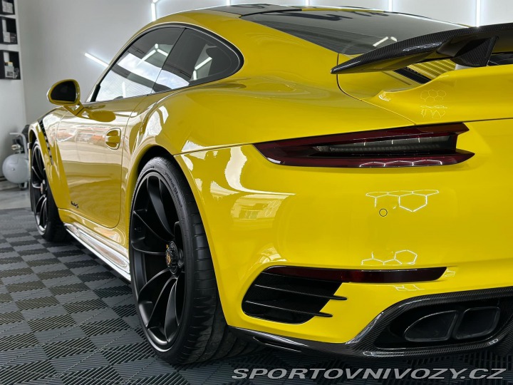 Porsche 911 Turbo s 2015