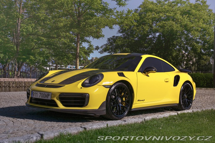 Porsche 911 Turbo s 2015