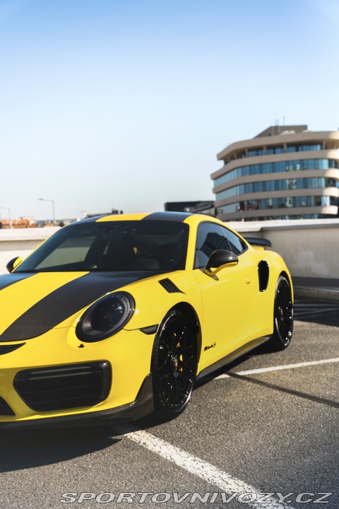 Porsche 911 Turbo s 2015