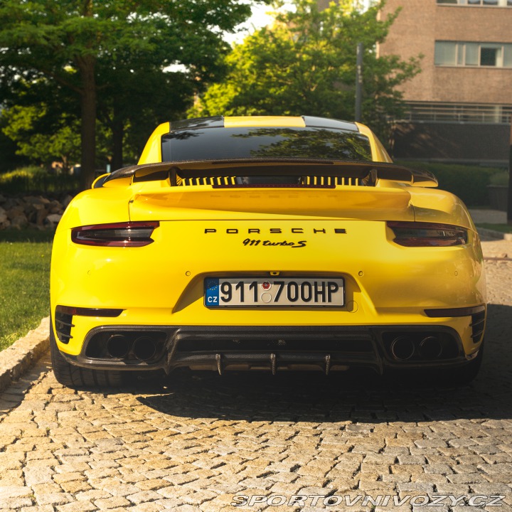 Porsche 911 Turbo s 2015