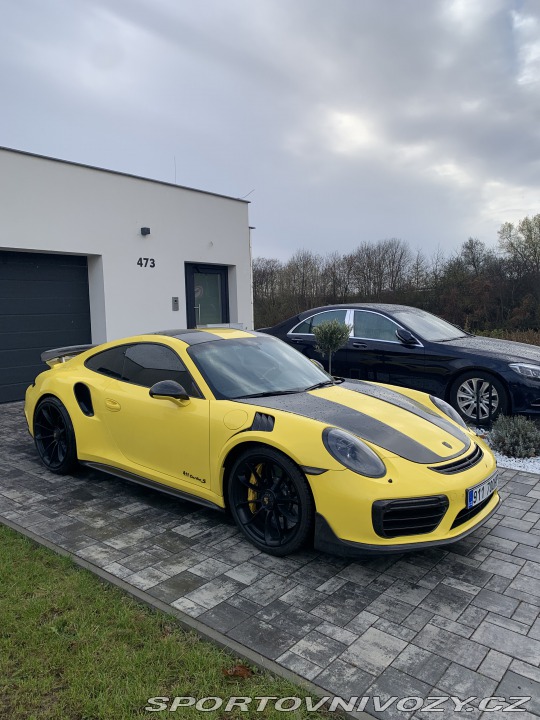 Porsche 911 Turbo s 2015