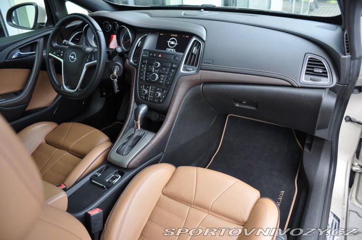 Opel Cascada 2,0CDTi AUTOMAT REZERVACE 2014
