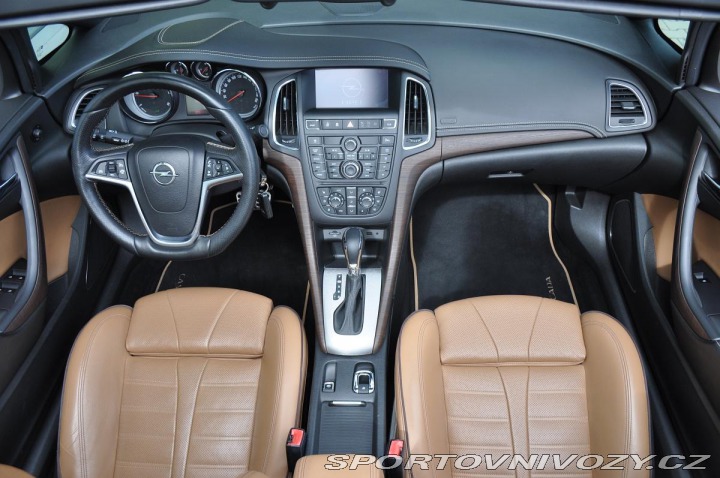 Opel Cascada 2,0CDTi AUTOMAT REZERVACE 2014