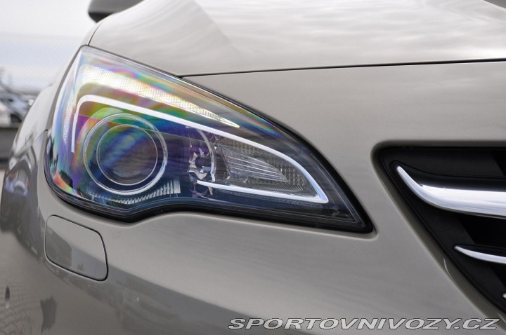 Opel Cascada 2,0CDTi AUTOMAT REZERVACE 2014