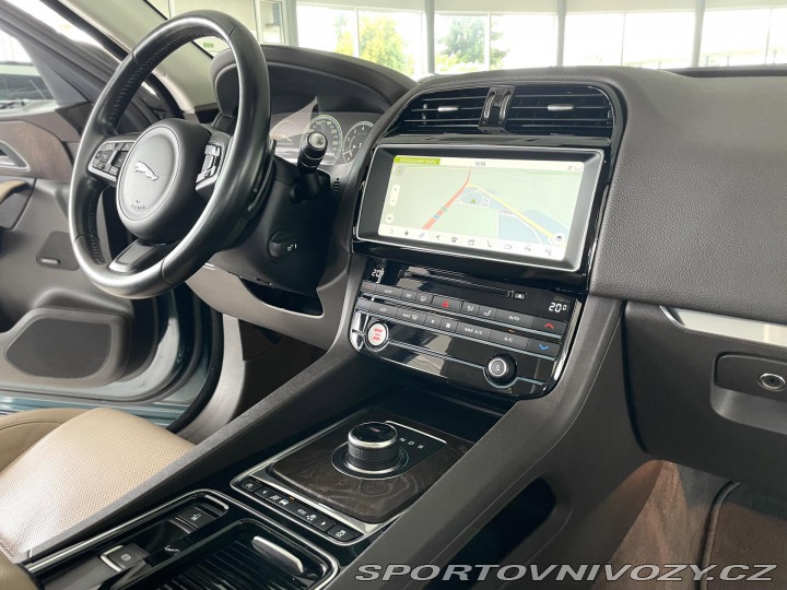 Jaguar F-Pace 35t AWD*250kW*360°Kamery* 2017