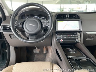 Jaguar F-Pace 35t AWD*250kW*360°Kamery* 2017