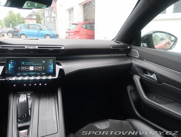 Peugeot 508 Hybrid 225 2022