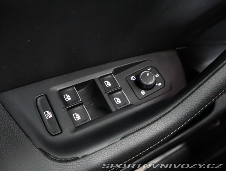Volkswagen Ostatní modely Passat R-Line 2.0 BiTDI 2016