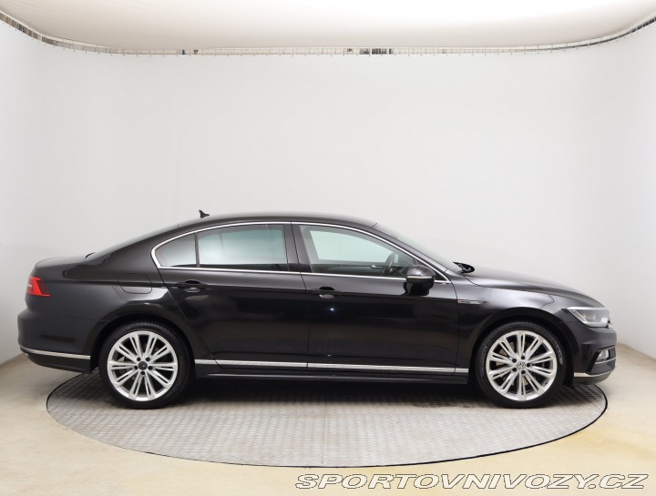Volkswagen Ostatní modely Passat R-Line 2.0 BiTDI 2016