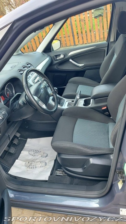 Ford Ostatní modely S-MAX 2,0 2010
