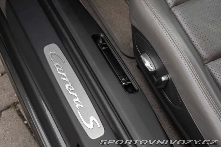Porsche 911 Carrera S 2012