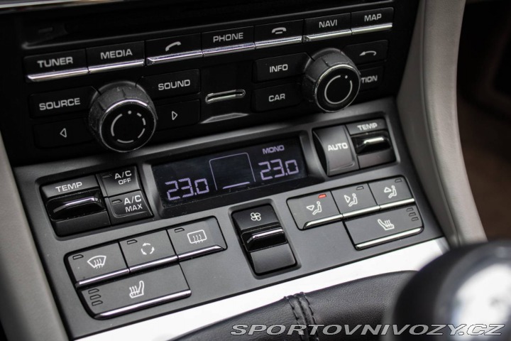 Porsche Carrera GT S manual 2012
