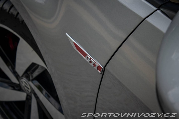 Volkswagen Golf 2.0 TSI BMT GTI Performa 2016
