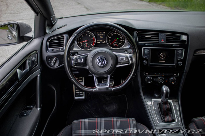 Volkswagen Golf 2.0 TSI BMT GTI Performa 2016
