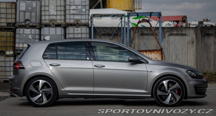 Volkswagen Golf 2.0 TSI BMT GTI Performa 2016